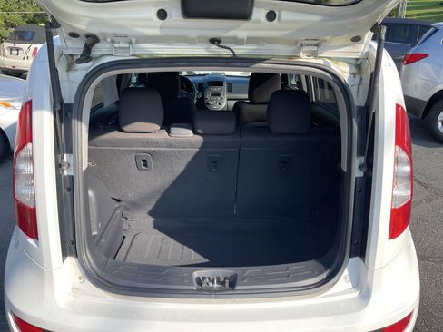 Used 2012 Kia Soul FWD image 11