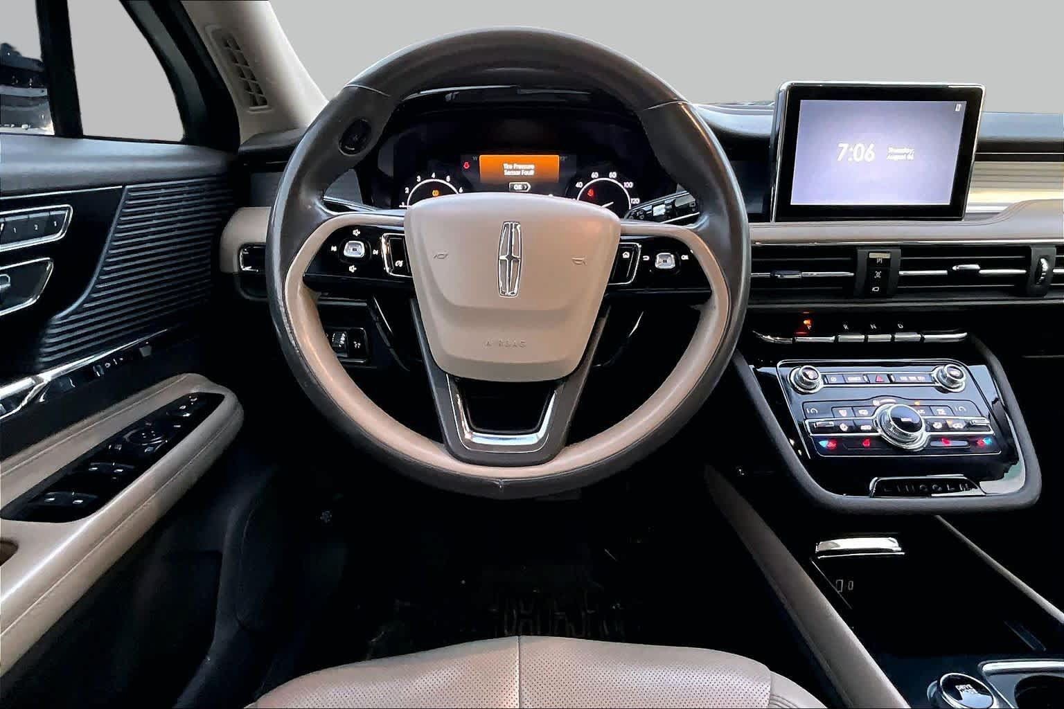 Used 2020 Lincoln Corsair FWD w/ Equipment Group 101A image 6