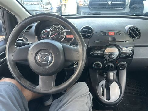 Used 2013 MAZDA MAZDA2 Sport FWD image 16
