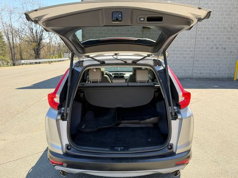 Used 2018 Honda CR-V Touring image 12