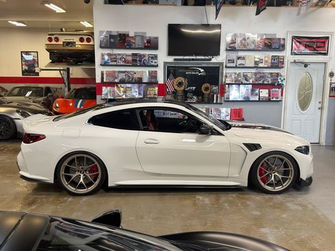 Used 2023 BMW M4 CSL RWD image 5