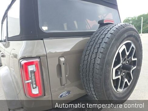 Used 2025 Ford Bronco Outer Banks AWD/4WD image 6