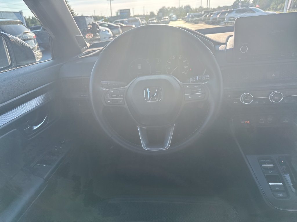 Used 2025 Honda CR-V Sport image 25