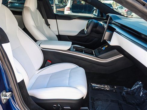 Used 2023 Tesla Model S Plaid AWD/4WD image 16