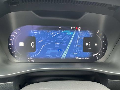 Used 2023 Volvo XC40 B5 Plus w/ Protection Package Premier image 39