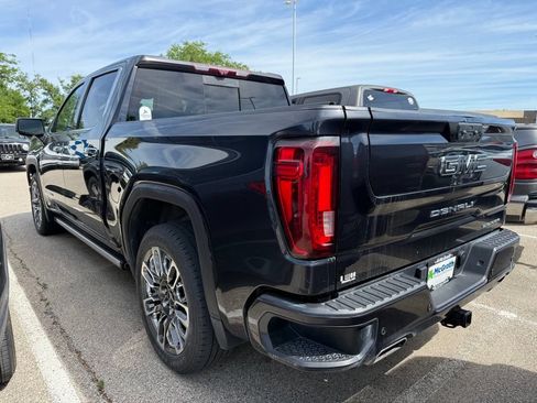 Used 2023 GMC Sierra 1500 Denali Ultimate AWD/4WD image 5