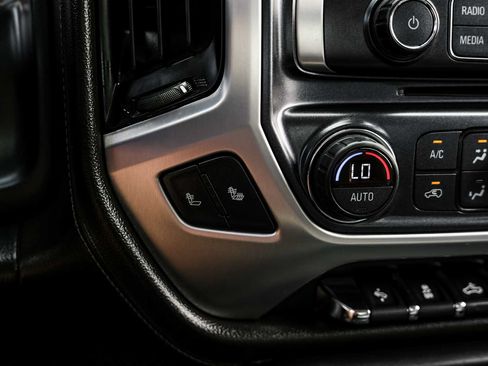 Used 2019 GMC Sierra 2500 SLT w/ Duramax Plus Package AWD/4WD image 20
