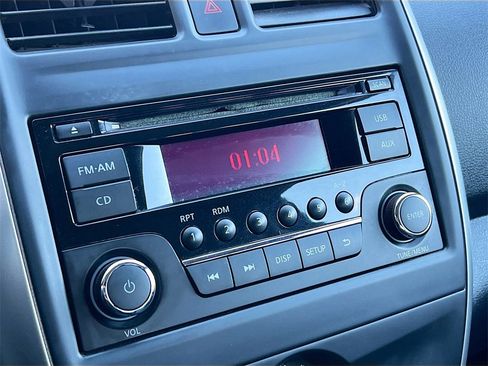 Used 2016 Nissan Versa SV image 13