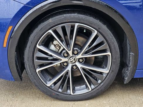 Used 2024 Toyota Prius XLE image 9