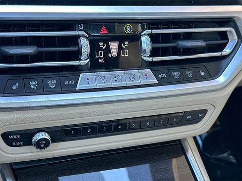 Used 2022 BMW 330i Sedan w/ Convenience Package image 23