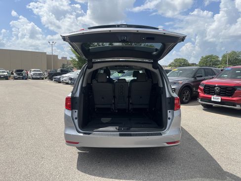 Used 2021 Honda Odyssey Elite image 11