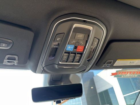 Used 2024 Jeep Grand Cherokee L Limited w/ Luxury Tech Group II image 11