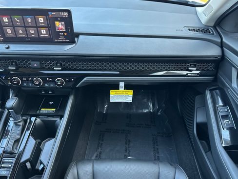 Certified 2025 Honda Accord Touring image 24
