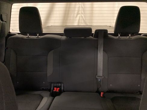 Used 2021 GMC Sierra 1500 Elevation image 18