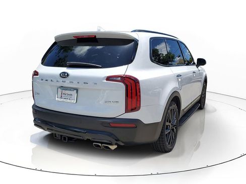 Used 2021 Kia Telluride SX w/ Towing Package FWD image 6