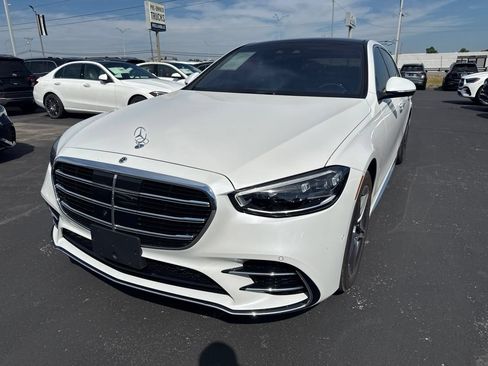 Used 2024 Mercedes-Benz S 580 4MATIC Sedan image 2