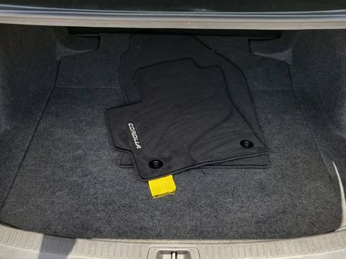 Certified 2026 Toyota Corolla SE FWD image 9
