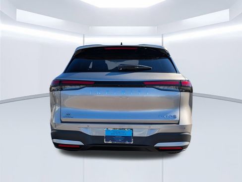 New 2026 INFINITI QX60 Luxe w/ Family Package image 5