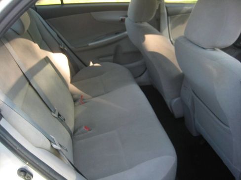 Used 2012 Toyota Corolla LE image 14