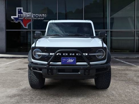 Used 2024 Ford Bronco Wildtrak image 8