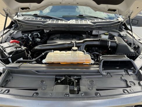 Certified 2022 Ford F150 XLT w/ Equipment Group 302A High image 27