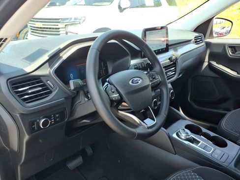 Used 2023 Ford Escape Active AWD/4WD image 7