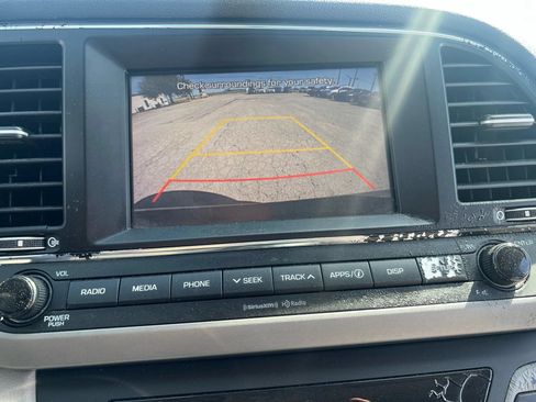 Used 2017 Hyundai Elantra SE FWD image 12