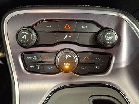 Used 2015 Dodge Challenger R/T w/ Quick Order Package 28B R/T image 15