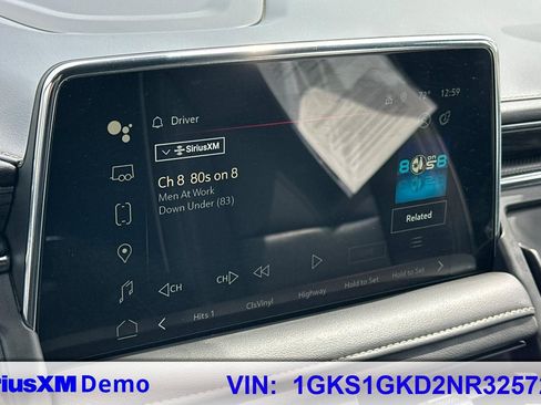 Used 2022 GMC Yukon XL SLT w/ SLT Luxury Package RWD image 29