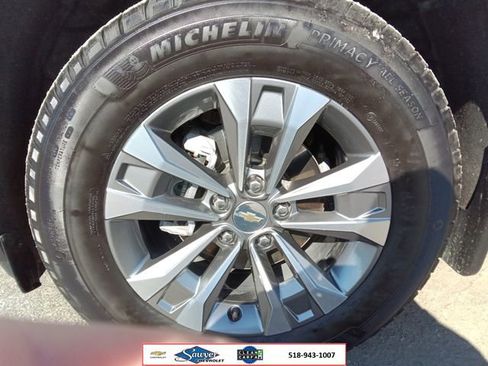 Used 2025 Chevrolet Equinox LT w/ Convenience Package II AWD/4WD image 9