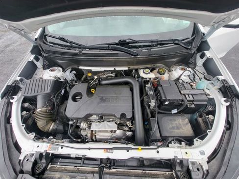 Used 2024 Chevrolet Equinox LT image 10