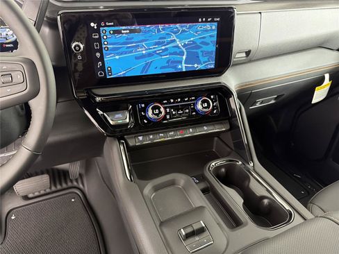 New 2026 GMC Sierra 2500 AT4 w/ AT4 Premium Plus Package AWD/4WD image 28