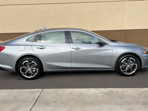 Used 2023 Chevrolet Malibu LT image 3