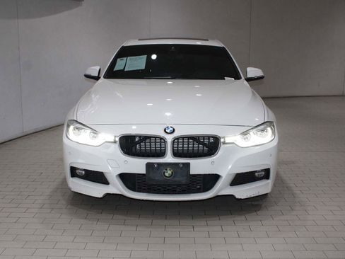 Used 2018 BMW 330e w/ M Sport Package image 10