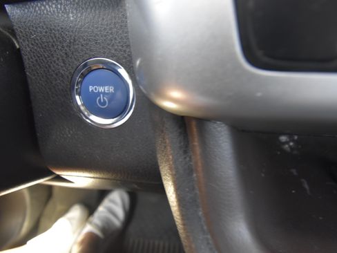 Used 2019 Toyota Highlander XLE AWD/4WD image 15