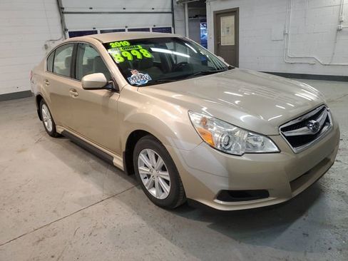 Used 2010 Subaru Legacy 2.5i Premium image 8