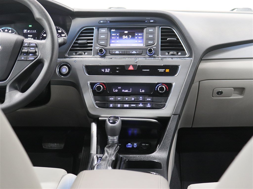 Used 2016 Hyundai Sonata SE FWD image 24