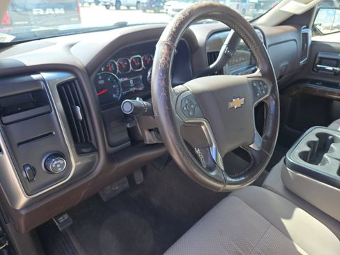 Used 2018 Chevrolet Silverado 1500 LT w/ Texas Edition RWD image 10