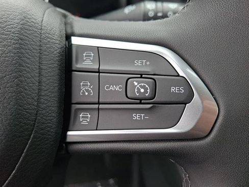 New 2026 Jeep Compass Limited w/ Sun, Sound & Navigation Group image 18