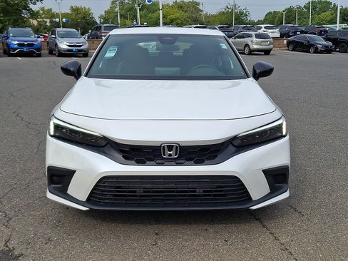 Used 2024 Honda Civic Sport image 2