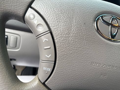 Used 2010 Toyota Sienna LE image 14