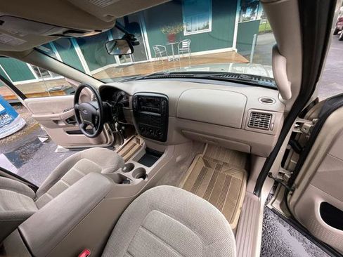Used 2002 Ford Explorer XLT AWD/4WD image 21