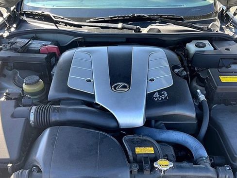 Used 2005 Lexus SC 430 Convertible image 31