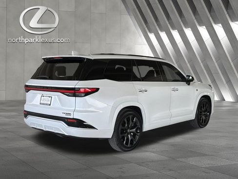 Certified 2026 Lexus TX 500h AWD w/ Technology Package image 7