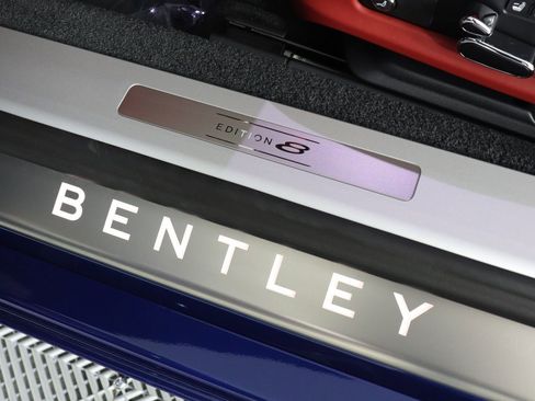 Used 2024 Bentley Continental GT V8 image 17