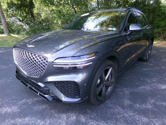 Used 2023 Genesis GV70 3.5T Sport w/ Sport Prestige Package AWD/4WD image 4