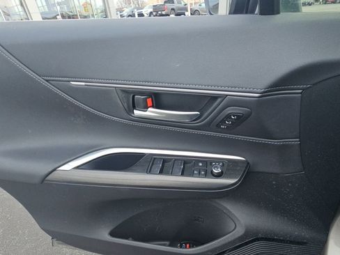 Certified 2021 Toyota Venza Limited w/ Advanced Technology Package image 23