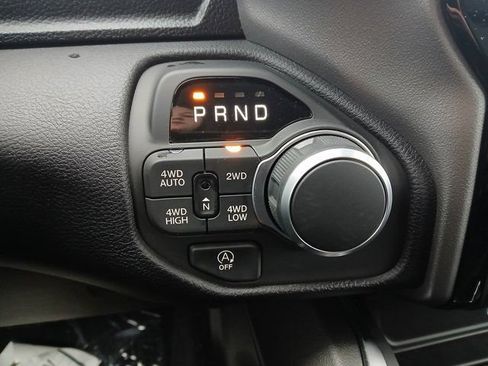 New 2026 RAM 1500 Big Horn AWD/4WD image 18