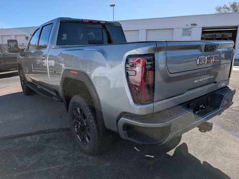 New 2026 GMC Sierra 2500 AT4 AWD/4WD image 10