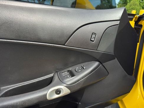 Used 2013 Chevrolet Corvette Convertible RWD image 19